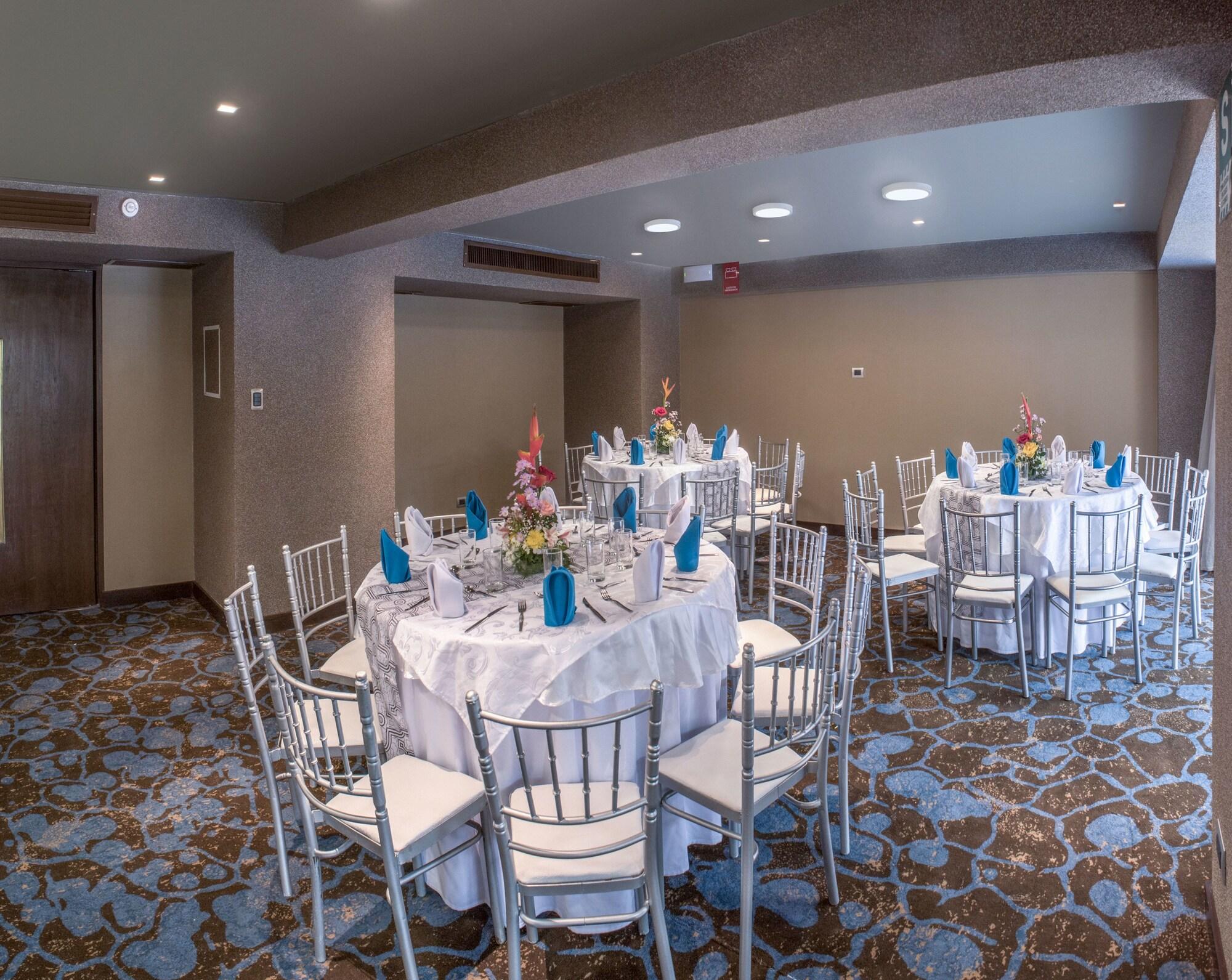 Doubletree By Hilton Iquitos Ξενοδοχείο Εξωτερικό φωτογραφία